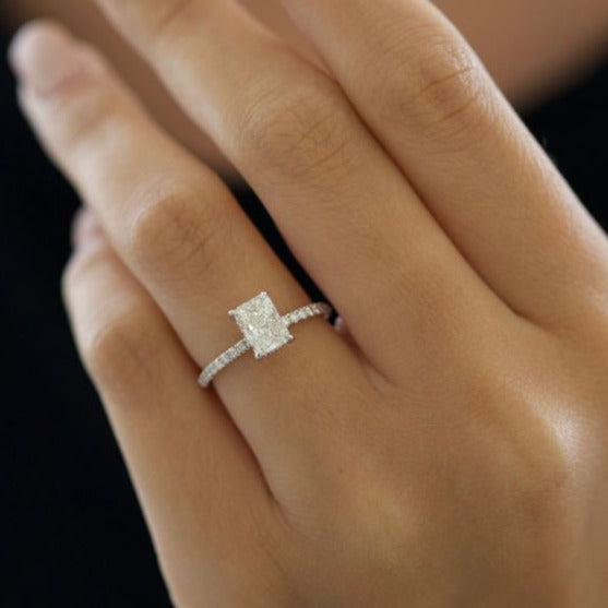 Luxury Diamond White Gold Ring